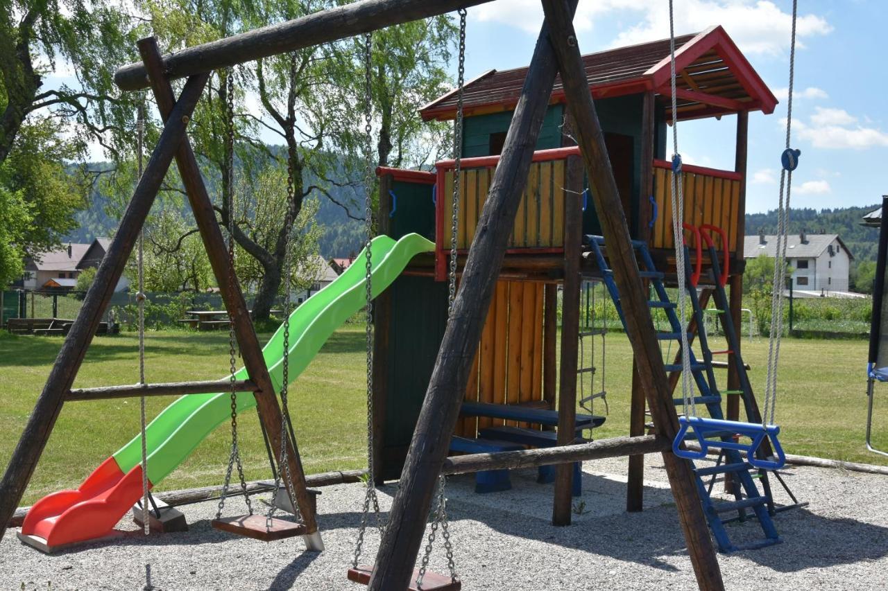 Apartments And Rooms Kod Eli Равна Гора Екстериор снимка