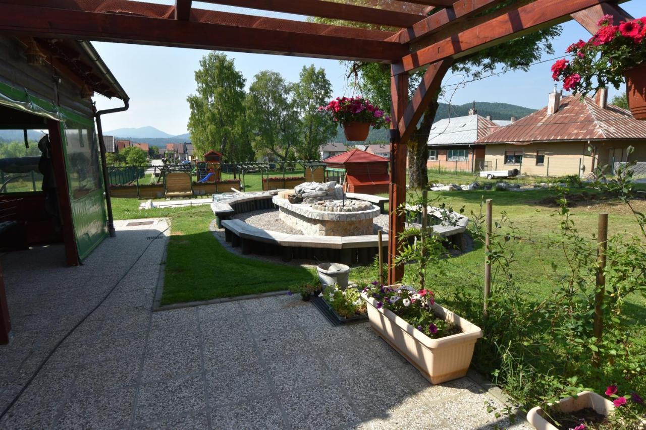 Apartments And Rooms Kod Eli Равна Гора Екстериор снимка