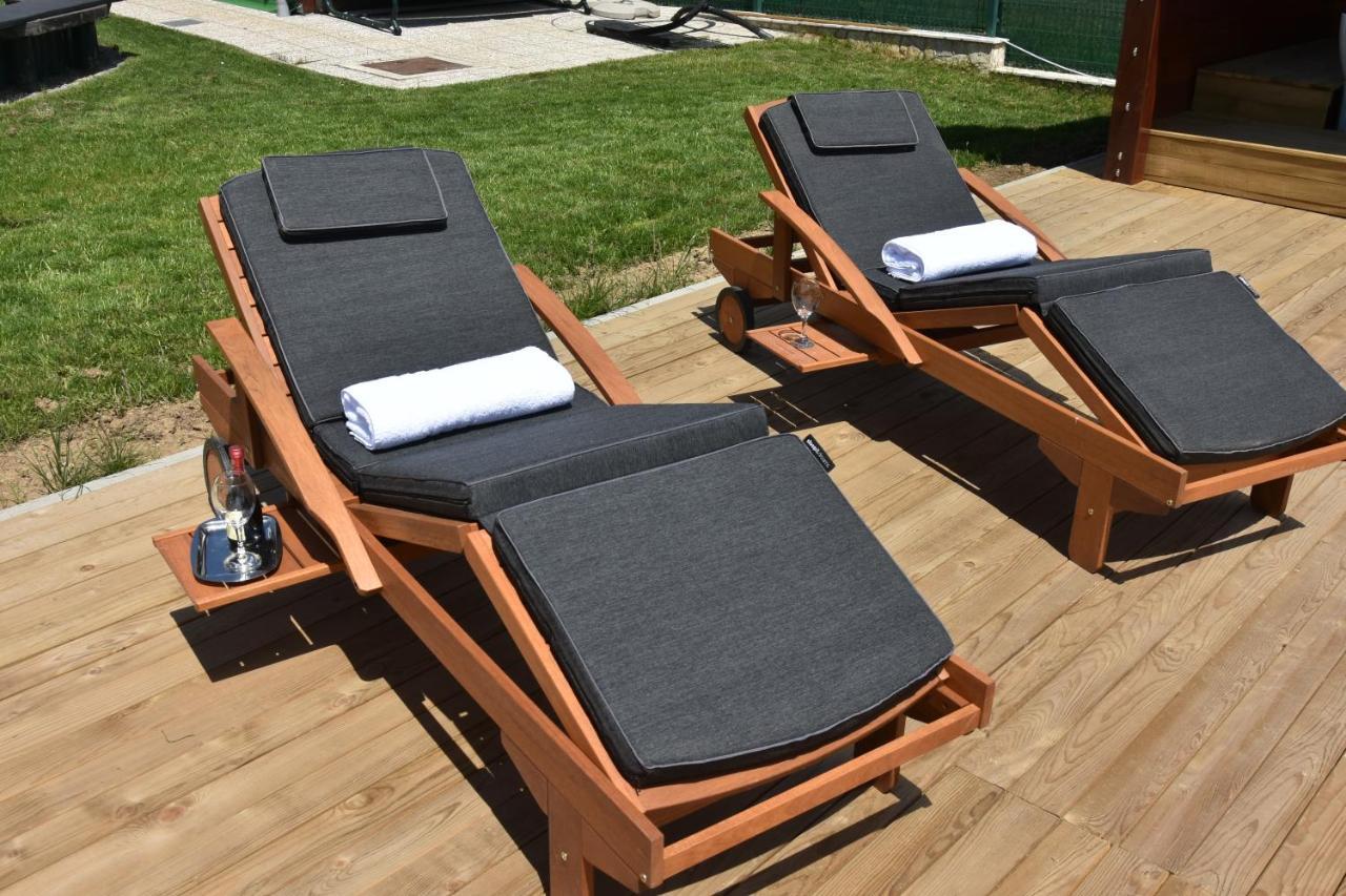 Apartments And Rooms Kod Eli Равна Гора Екстериор снимка