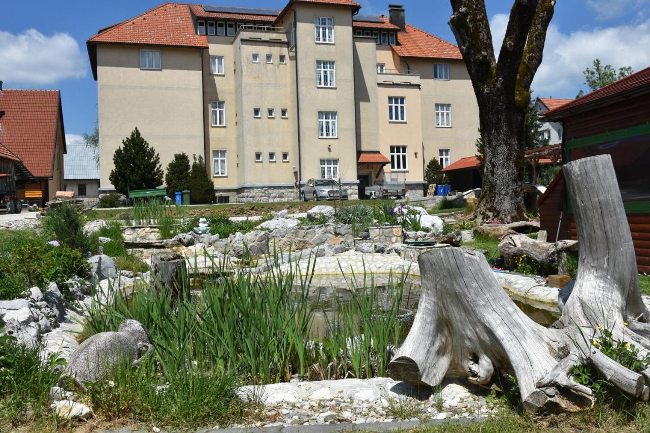 Apartments And Rooms Kod Eli Равна Гора Екстериор снимка