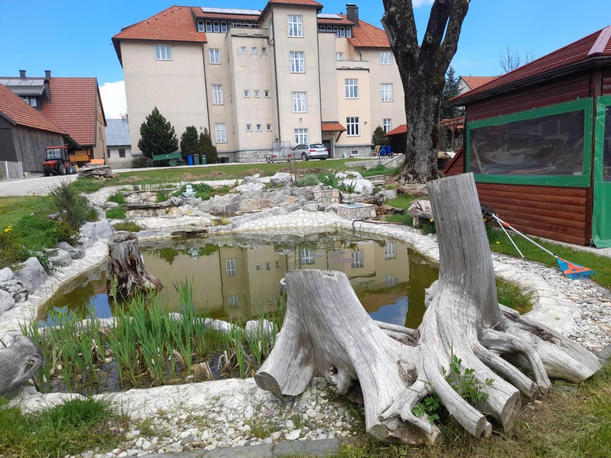 Apartments And Rooms Kod Eli Равна Гора Екстериор снимка